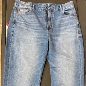 Women’s Light Blue Stretch Denim Jeans